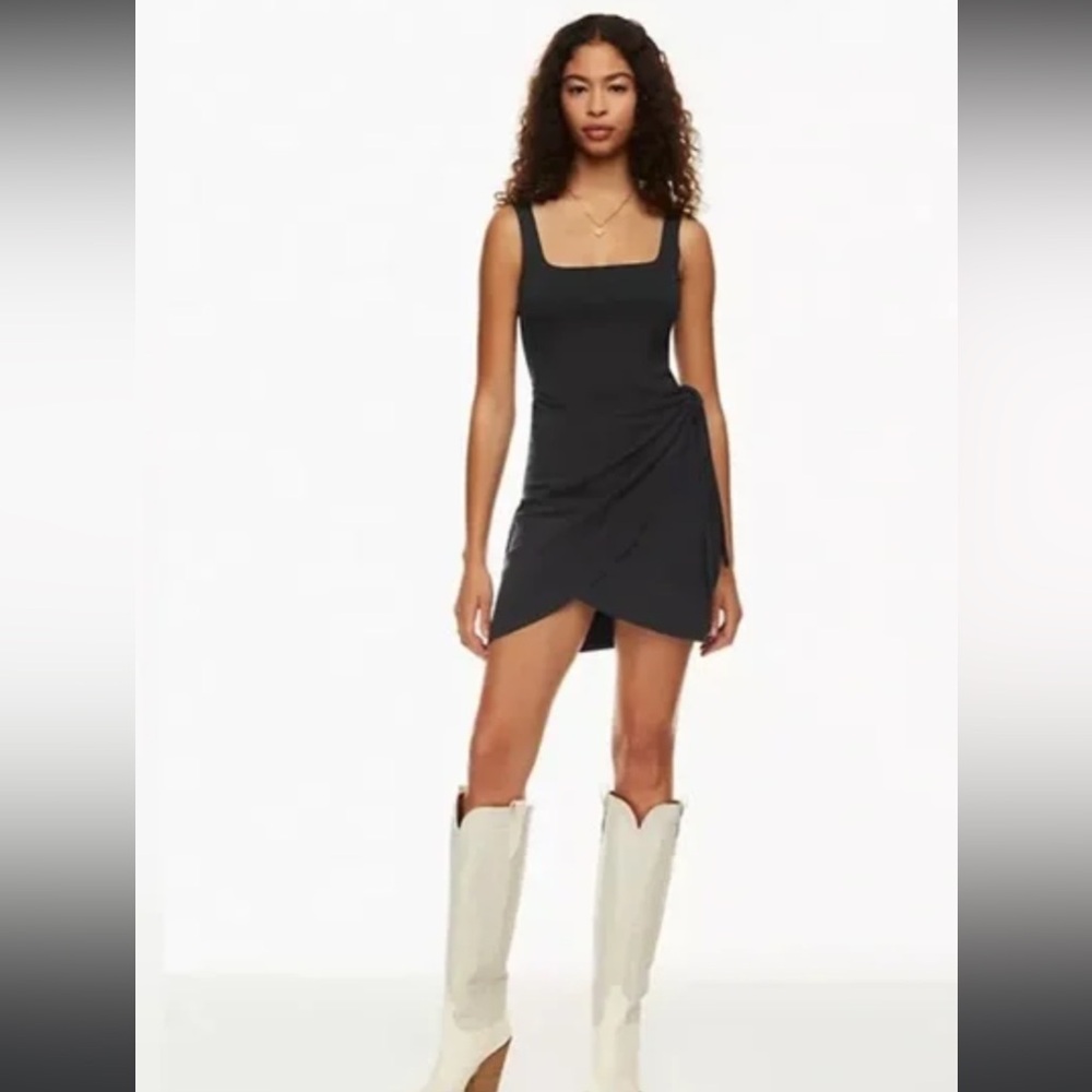 Aritzia Saturn mini dress